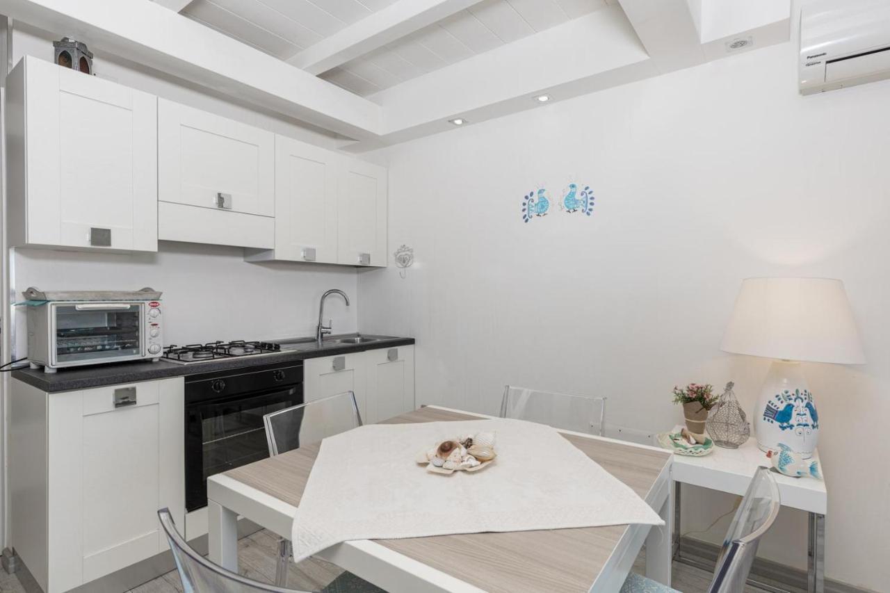 Giglio Apartment Vista Mare E Parcheggio Privato ปอร์โตโรตอนโด ภายนอก รูปภาพ